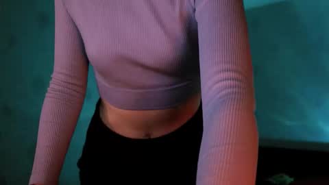 Snapshot of lavinda_lin chatting on November 2, 2025, 4:59 am Lavinda online show from November 2, 2025, 4:59 am