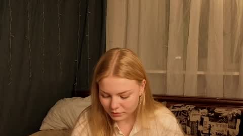 Hi Im Leila online show from May 22, 2026, 9:20 pm