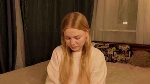 Hi Im Leila online show from May 27, 2026, 9:01 pm