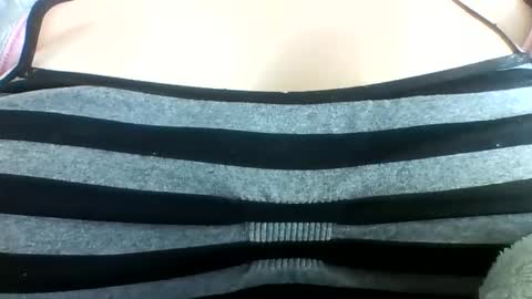 layannalea online show from May 10, 2026, 8:14 pm