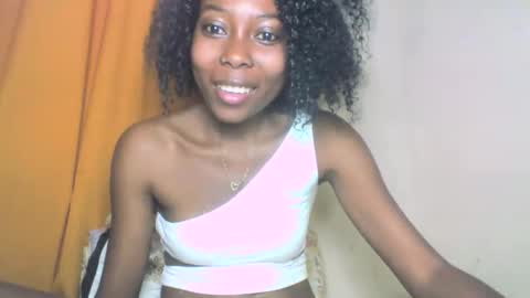 layannek online show from October 1, 2025, 4:07 am