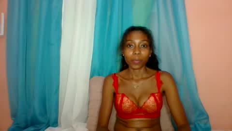Snapshot of layannek chatting on June 26, 2026, 6:56 pm layannek online show from June 26, 2026, 6:56 pm