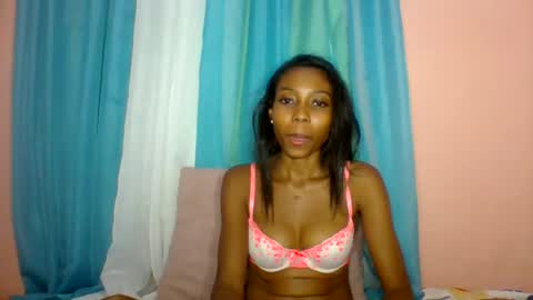 Snapshot of layannek chatting on July 15, 2026, 6:46 pm layannek online show from July 15, 2026, 6:46 pm