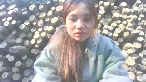 layla_999 online show from January 13, 2026, 2:17 am