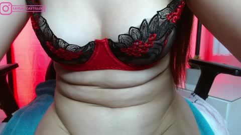 Layla online show from December 20, 2024, 8:23 pm