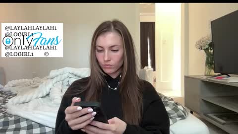 laylahlaylah1 online show from January 11, 2026, 4:34 pm