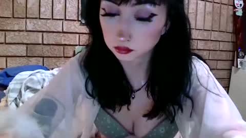 Snapshot of laylakills chatting on October 1, 2025, 6:19 am Layla Kills online show from October 1, 2025, 6:19 am