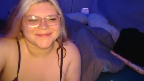 Snapshot of laylalyne chatting on February 21, 2026, 7:53 am Layla online show from February 21, 2026, 7:53 am