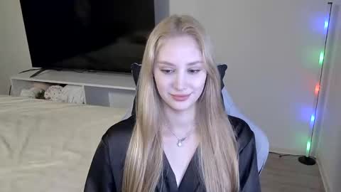 Laylla001 online show from February 23, 2026, 6:55 am