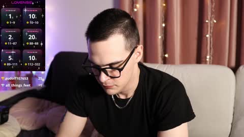 Snapshot of laynevibe chatting on January 15, 2025, 6:40 pm ntmu online show from January 15, 2025, 6:40 pm