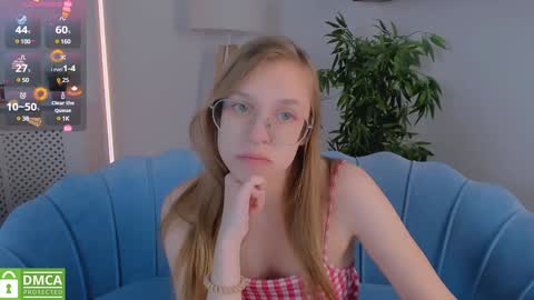 layriantavee online show from January 4, 2025, 6:52 am