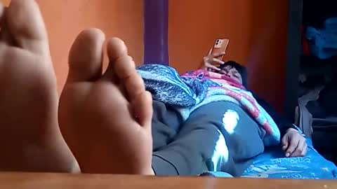 Snapshot of lazyebone chatting on January 13, 2026, 6:46 pm lazyebone online show from January 13, 2026, 6:46 pm