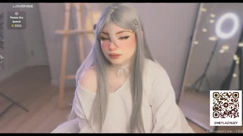 lazy girl Lizzy online show from May 30, 2026, 2:25 pm
