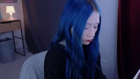 Snapshot of le_chan chatting on October 13, 2025, 12:49 pm felixe online show from October 13, 2025, 12:49 pm