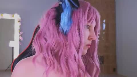 Lea online show from February 17, 2026, 4:46 pm