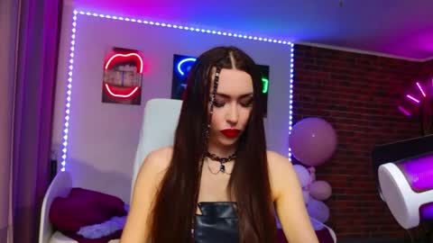 Snapshot of lea_loon chatting on May 16, 2026, 12:59 pm lea_loon online show from May 16, 2026, 12:59 pm