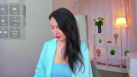 Snapshot of lea_shadom chatting on June 30, 2026, 1:06 am Lea online show from June 30, 2026, 1:06 am
