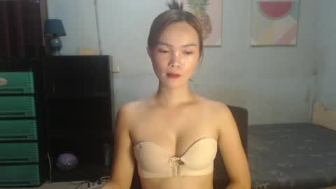 leah_fucker online show from March 30, 2026, 10:44 pm