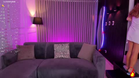 Leah  Greyy online show from December 30, 2024, 3:46 pm