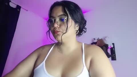 Snapshot of leah_yuah chatting on February 23, 2025, 6:07 am AYSHELL online show from February 23, 2025, 6:07 am