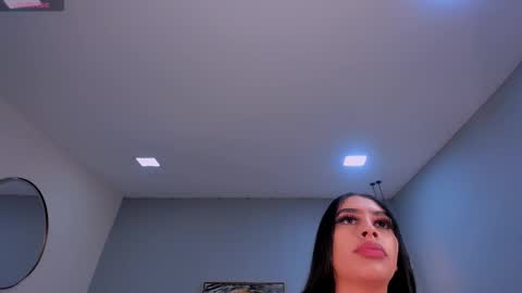 leahlombardi_ online show from October 16, 2025, 2:56 am