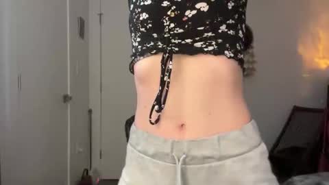 Leah Sparkles online show from February 18, 2026, 2:57 pm