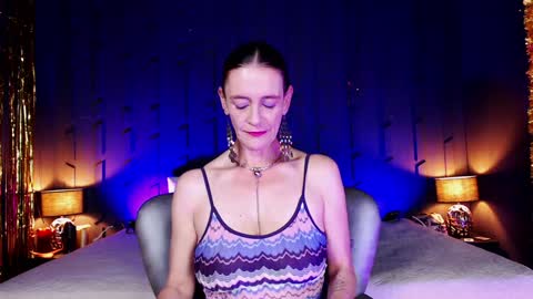 Snapshot of leanamature chatting on December 30, 2024, 11:37 am Leana online show from December 30, 2024, 11:37 am