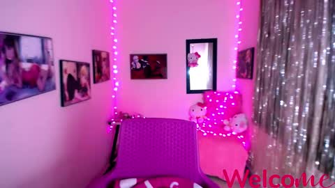 Snapshot of leandra_sex chatting on December 3, 2024, 11:44 am Leandra online show from December 3, 2024, 11:44 am