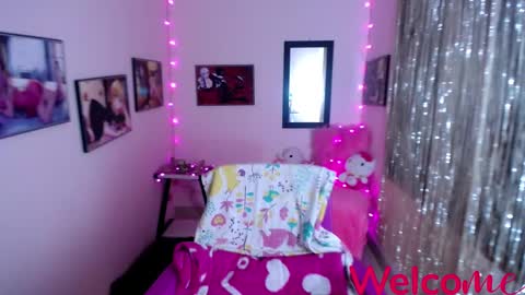 Snapshot of leandra_sex chatting on February 11, 2025, 6:22 pm Leandra online show from February 11, 2025, 6:22 pm