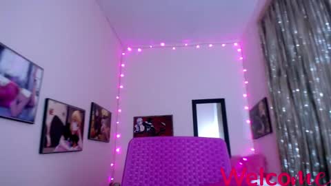 Snapshot of leandra_sex chatting on February 19, 2025, 6:32 pm Leandra online show from February 19, 2025, 6:32 pm