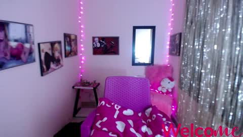 Snapshot of leandra_sex chatting on February 28, 2025, 11:36 am Leandra online show from February 28, 2025, 11:36 am