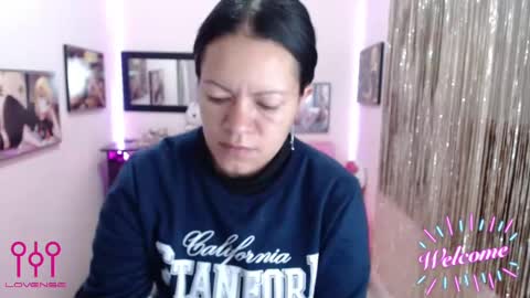 Snapshot of leandra_sex chatting on October 16, 2025, 12:39 pm Leandra online show from October 16, 2025, 12:39 pm