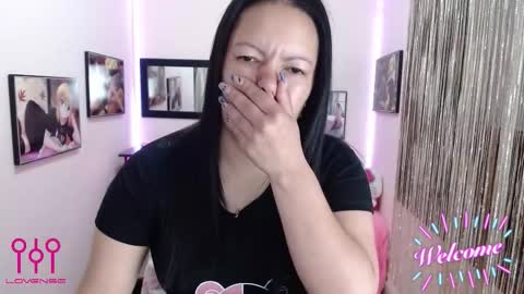 Snapshot of leandra_sex chatting on October 19, 2025, 1:56 pm Leandra online show from October 19, 2025, 1:56 pm