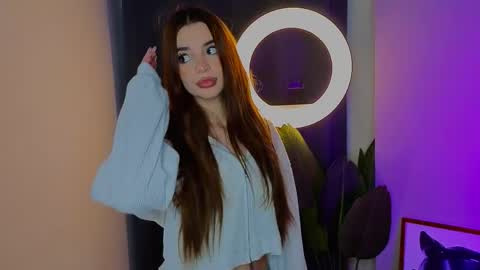 Sophie online show from April 5, 2026, 7:11 pm