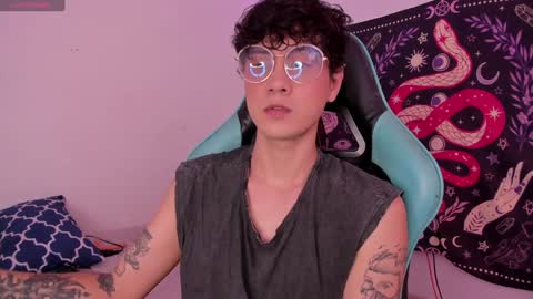 leaneseb online show from December 14, 2024, 8:51 pm