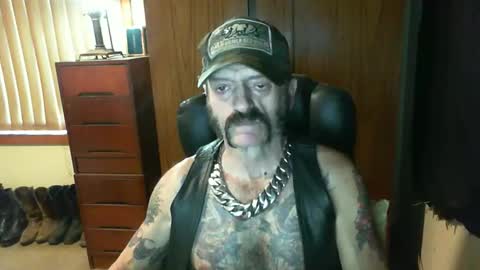 leathergreaser online show from March 11, 2025, 5:49 am