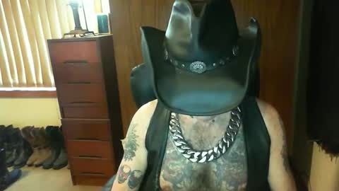 leathergreaser online show from October 25, 2025, 9:53 pm