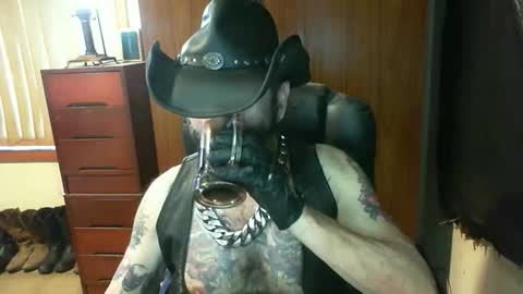 leathergreaser online show from January 12, 2026, 7:52 pm