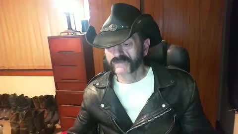 leathergreaser online show from May 22, 2026, 7:41 pm