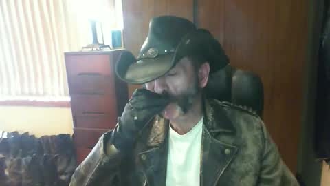 leathergreaser online show from May 27, 2026, 1:57 am