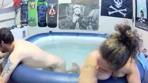 Snapshot of leatherluvefuck chatting on October 6, 2025, 1:25 am kinky dirty fuck online show from October 6, 2025, 1:25 am