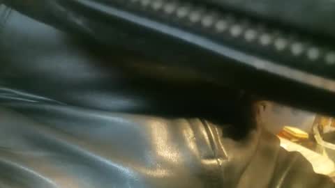 Leathermotocross online show from November 3, 2025, 2:51 pm