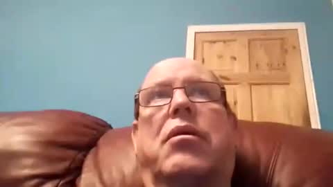 leatherpants68 online show from November 30, 2025, 6:12 pm