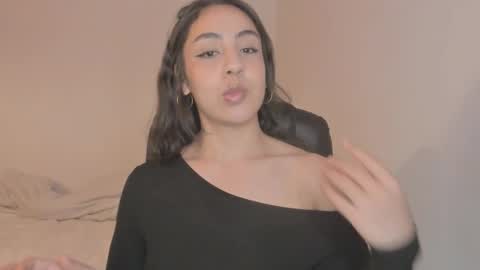 Dani  online show from December 18, 2025, 4:51 am