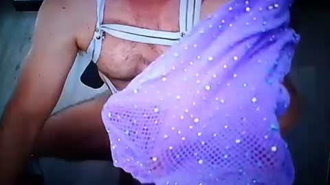 Snapshot of lechiffre1205 chatting on November 23, 2025, 7:41 am Michel online show from November 23, 2025, 7:41 am