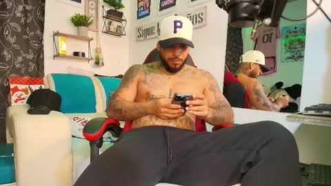 leenar_key online show from November 14, 2025, 12:42 am