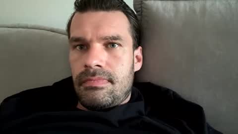 leexxx_69 online show from April 17, 2026, 11:41 pm