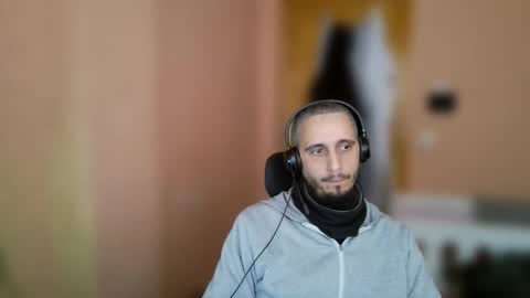 lefrenchiies online show from January 16, 2026, 11:14 am