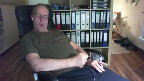 Dave online show from October 16, 2025, 9:16 pm