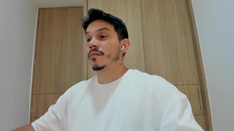 Alejandro online show from November 29, 2025, 8:06 am